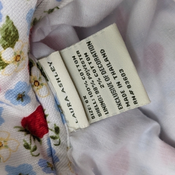 Laura Ashley Strawberry Smocked Dress 6x - Picture 4 of 5